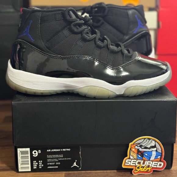 Jordan 11 Retro Space Jam (2016)
